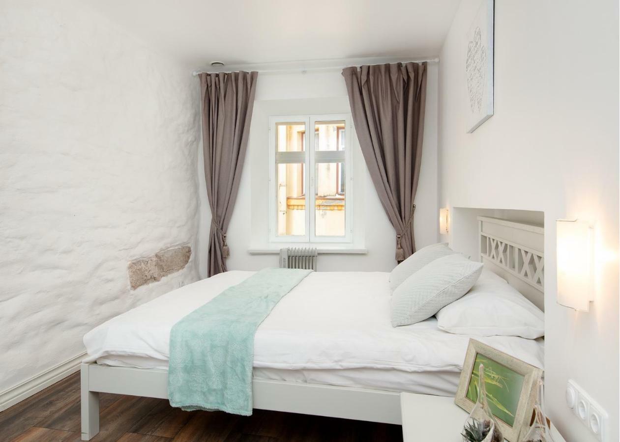 Blacksmith Old Town Apartments Tallin Exterior foto